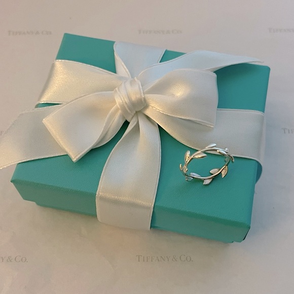 Tiffany & Co. Paloma Picasso Olive Leaf Vine Band Ring Silver Sz. 7 W/ Pouch 🎁 - Picture 5 of 7